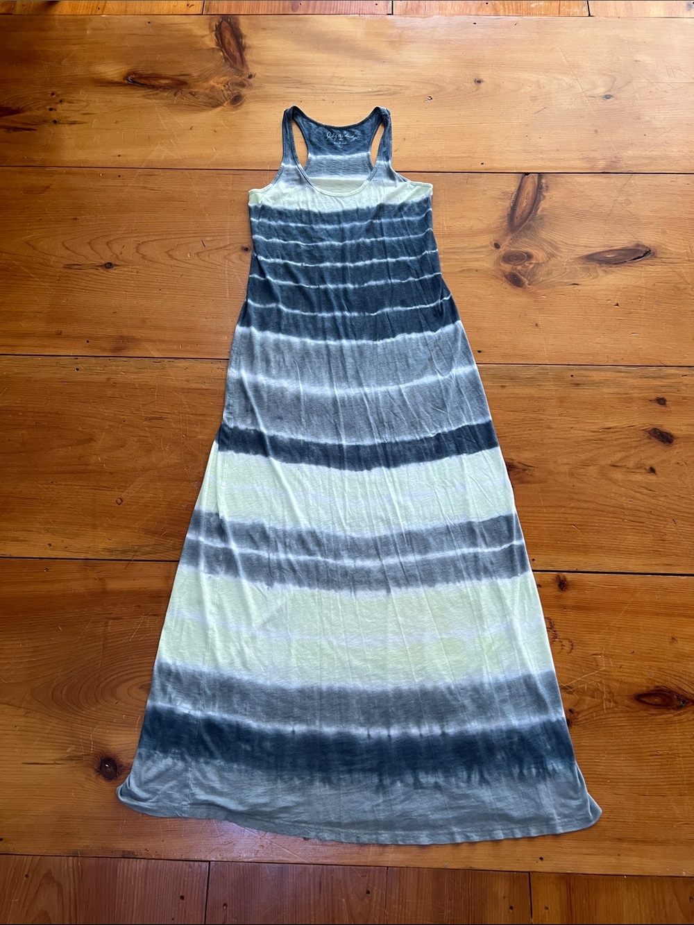EUC Velvet x Lily Aldridge Maxi dress size Small